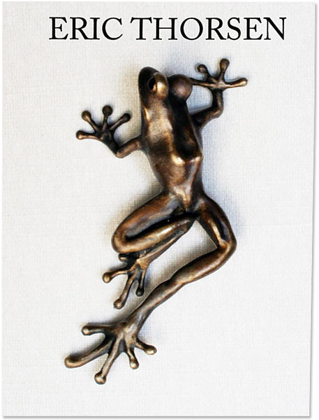 Frog pin made in bronze